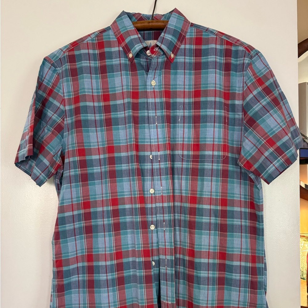Johnnie-O HANGIN’ OUT Plaid short sleeve button down Size L EUC